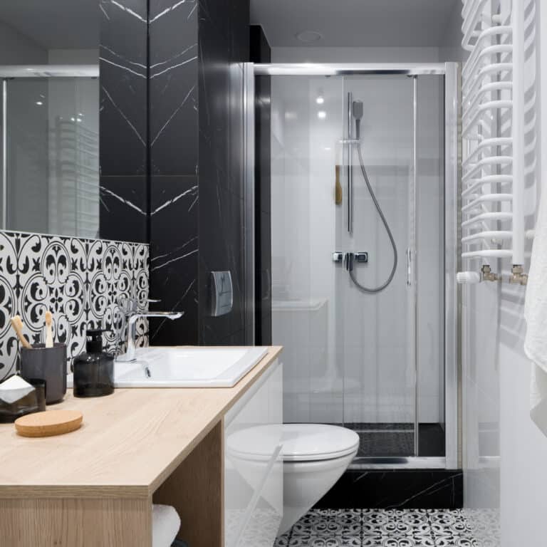 Expert Tips For Remodeling A Small Bathroom